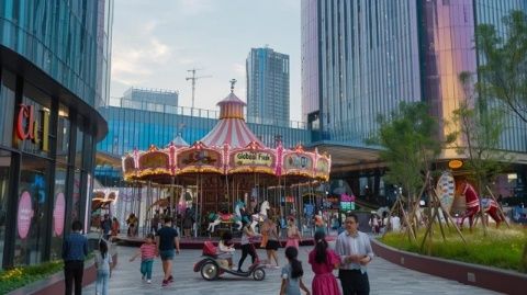 威海逛街好去處大盤點(diǎn)：當(dāng)?shù)責(zé)衢T商場(chǎng)推薦，購(gòu)物血拼必看！