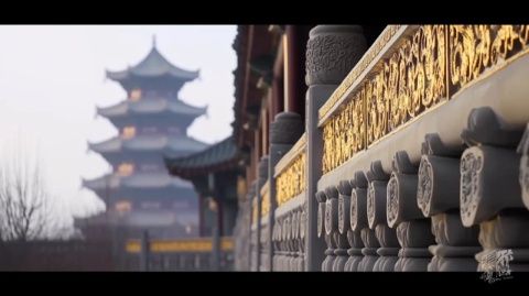 探秘南京紫峰大廈:地標建筑與美食之旅的完美結合