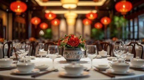 在粵海喜來(lái)登酒店吃一場(chǎng)?？品茝N王晚宴