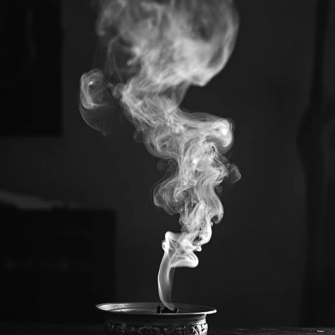 中國(guó)人必知的文化常識(shí)一個(gè)時(shí)辰是2小時(shí),一瞬間是0.26秒,一炷香是30分鐘