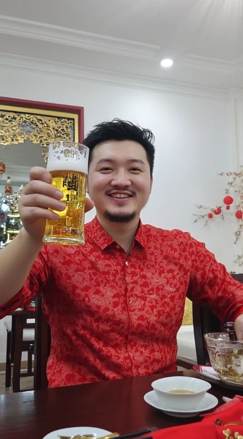 喜劇演員于謙大鍋飯招待吳京引熱議:美食品味差異引發(fā)的思考