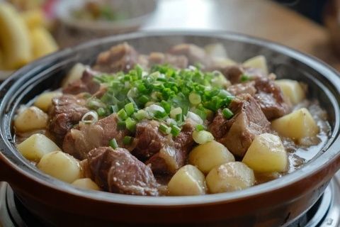 秦鎮(zhèn)美食的魅力：一碗涼皮，一段難忘的味道旅程