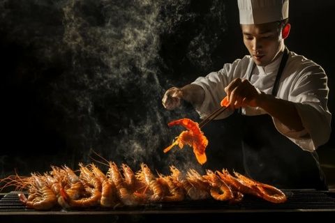 四川西昌的魅力風情：美食之旅，從烤魚到彝族盛宴