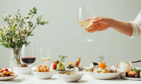 揭秘美食與美酒的完美搭配藝術——味蕾體驗的微妙法則