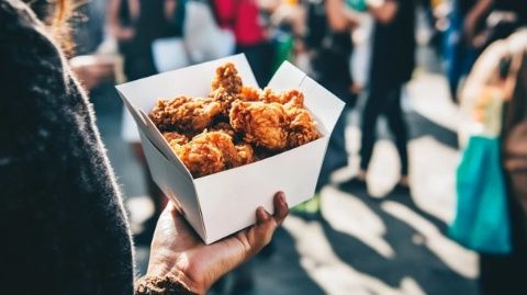 一次購買炸肉的經(jīng)歷引發(fā)的思考：傳統(tǒng)美食與市場(chǎng)競(jìng)爭(zhēng)的變化