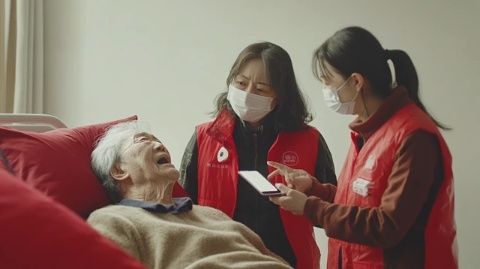 今日早上在石岐東區打完疫苗,就不想回小欖上班了,兩個人一時興起