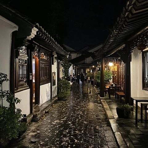 昆明老西門20年老牌館子小鼎興:地道滇味值得一試
