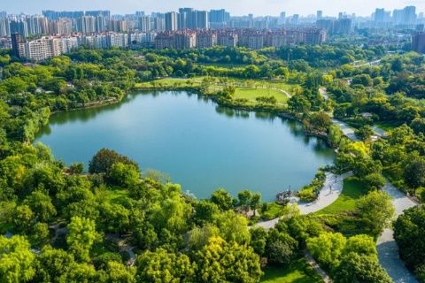寧波旅游攻略:地鐵暢游景點美食推薦與行李寄存指南