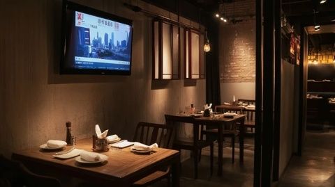 大笪地港式燒臘，一家主打港式燒臘的美食城檔口，算是家挺新的店，開業也就兩年多