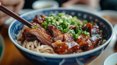 味蕾上的時光之旅:揭秘東坡肉的烹飪藝術與文化傳承