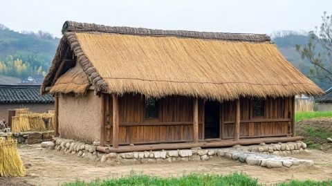 這家農家樂坐落于三山島,需要坐船才能到達,經營者是當地的一對夫婦