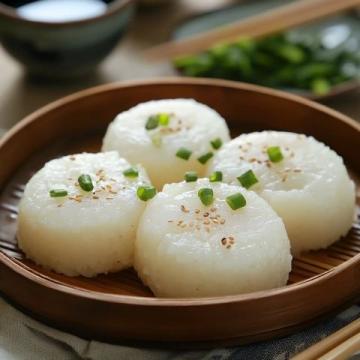 前段時間到蕪湖游玩,在尋覓當地美食時,被渣肉蒸飯吸引,聽聞這是特色