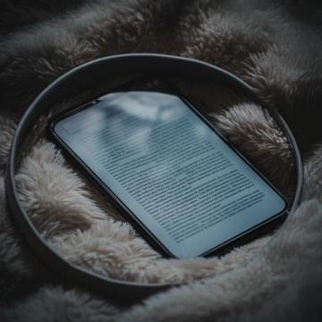 臨終前會后悔的25件事在線閱讀(臨終前會后悔的25件事這本書里說，一個人臨終前)