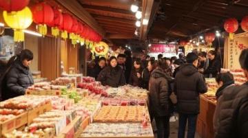 武漢市民的進(jìn)口食品狂歡:陽邏港洋年貨大集,3萬市民共享國際味蕾盛宴