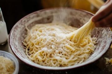 廣州隱藏的絕味竹升面:探尋地道美食之旅