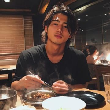 知名男星去五馬街!直接吃嗨了