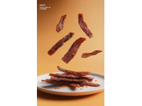 山姆豬肉脯香辣鴨舌代工廠評測：品牌對比解析