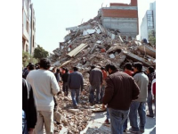 探索地震的奧秘：了解、評估與應對全指南