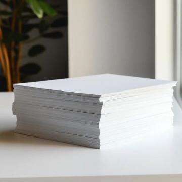 常見印刷紙張種類與特性詳解:銅版紙、亞粉紙等全指南