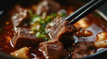 合肥美食攻略：探尋小雨推薦的淮南老蔡牛肉湯，地道風(fēng)味盡享美味