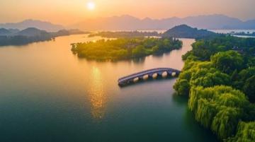 杭州團建與年會攻略 | 定制玩法、場地推薦及流程設計 | 團隊建設活動全解析