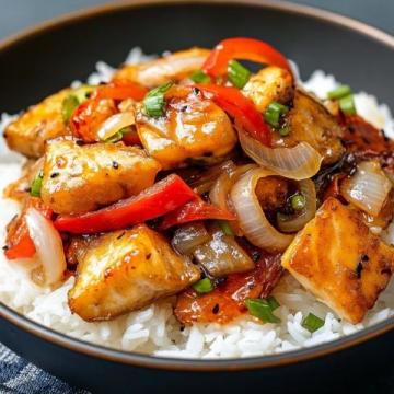 蔥香鱸魚的簡單做法；讓家人垂涎欲滴的家庭菜肴