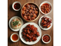 山東美食以其豐富多樣、口味濃郁、注重食材本味而聞名，是中國八大菜系之一（魯菜）的