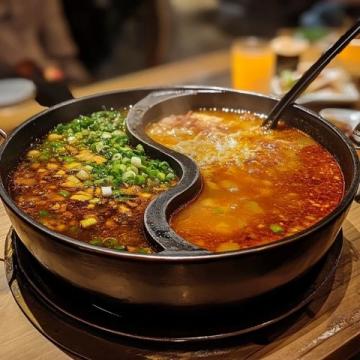 今日大揭秘:輕松掌握家常川味麻辣香鍋,體驗(yàn)正宗巴蜀辣韻!
