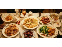 廣東美食與中餐四大代表之一的粵菜關系密切