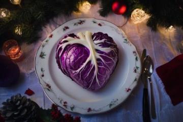 用美食書寫愛情篇章:情人節餐桌上的情感盛宴