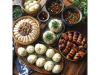 舟山市美食多樣，這些菜肴最具代表性