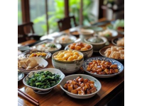 江蘇省揚州市美食豐富多樣，以下是一些具有代表性的美食