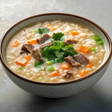 寧夏中衛必嘗美食攻略:羊肉泡饃與涼皮推薦