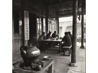 初冬圍爐煮茶，不期而遇的溫暖在村上后巷舊院中升起