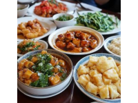 客家經典美食：“生啫”雞雜的獨特魅力