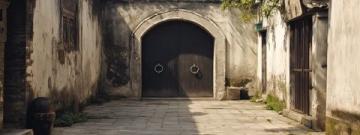 新市古鎮，古稱"仙潭"，始建于公元308年，位于湖州市德清縣