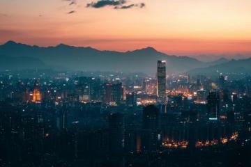 深圳之巔日落夜景之旅:感受浪漫城市的絕美風采