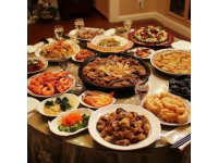 阿聯(lián)酋海鮮大餐只需200多塊，豐儉由人嘗美食