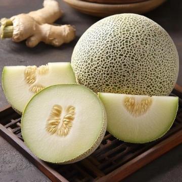 甘肅天水西和鍋盔色澤橙黃、香醇味厚、酥脆可口