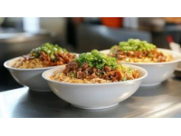 云南美食之旅：過橋米線、汽鍋雞與野生菌宴不容錯(cuò)過