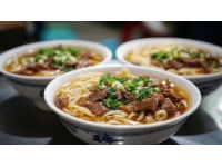 探尋武漢戶部巷美食天堂：熱干面、豆皮與面窩攻略