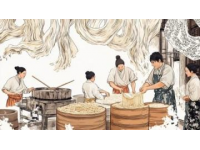 探尋中國美食故事：一碗油潑面的文化之旅
