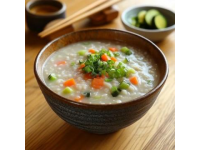 粥里的用料不是很多一般般，兩人份夠三個人喝的，味道也不是很正宗鮮美的那種