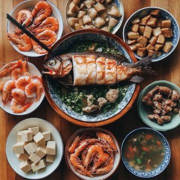廣西欽州美食探秘:海鮮小吃打卡指南,味蕾深度游北部灣