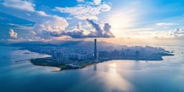 以下是廣東省內(nèi)值得推薦的海邊旅游景點,結合自然風光、娛樂活動及游客體驗綜合整理而