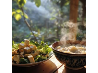 南京新街口不容錯過的特色美食：高郵面、酸菜魚米線、江西小炒與和牛打拋飯