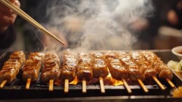 夜市美食大揭秘這些小吃你吃過(guò)幾種？