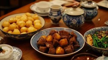 臨夏必吃美食推薦(臨夏旅游必吃手抓羊肉)