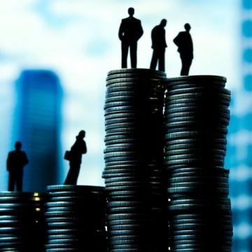 2025年適合普通人創業的三個風口,有何利弊?