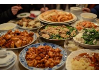 中國有句老話，叫做“民以食為天”！